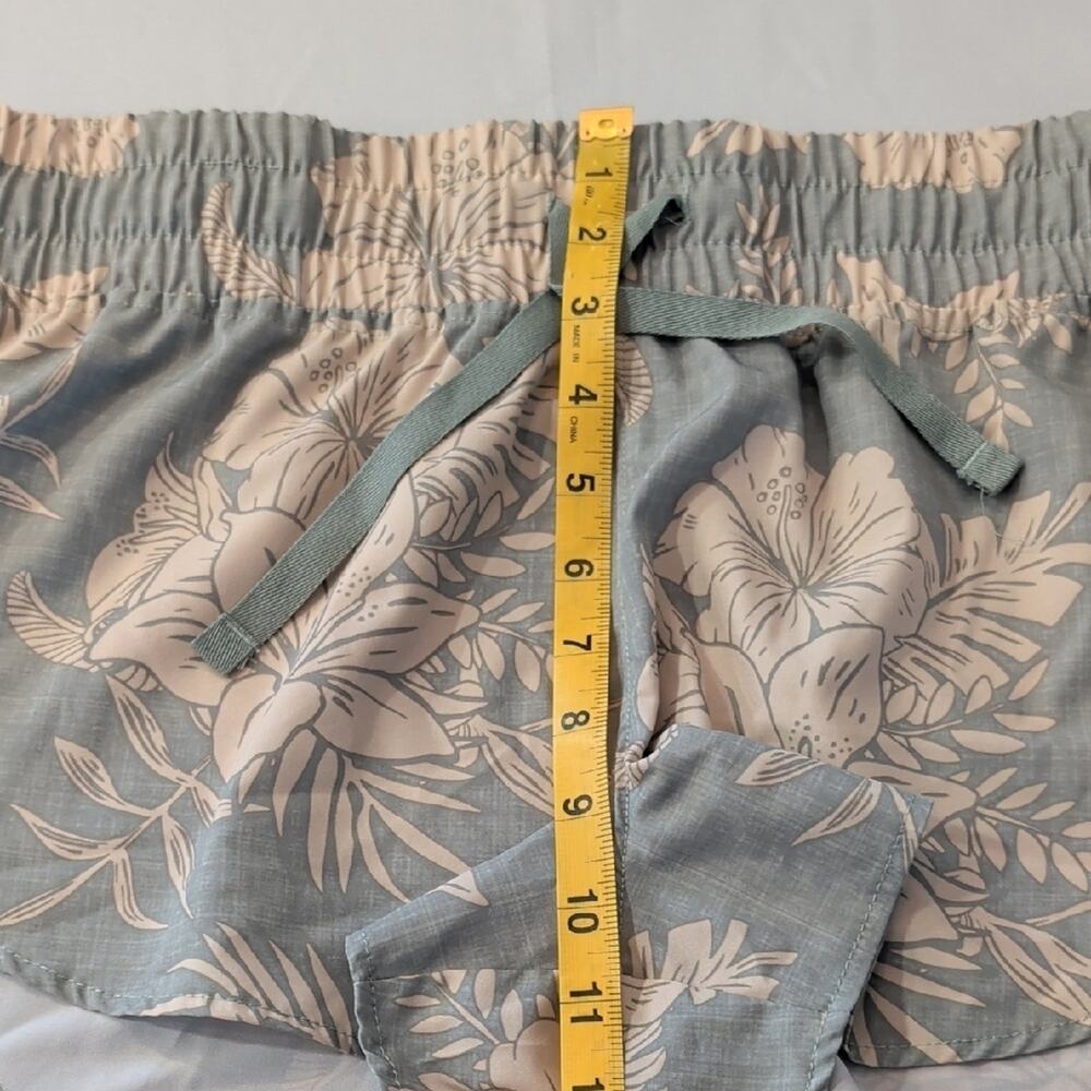 Hurley Tropical Green Floral Pull-On Shorts M Elastic Waist Beach Swim Casual - Picture 6 of 9